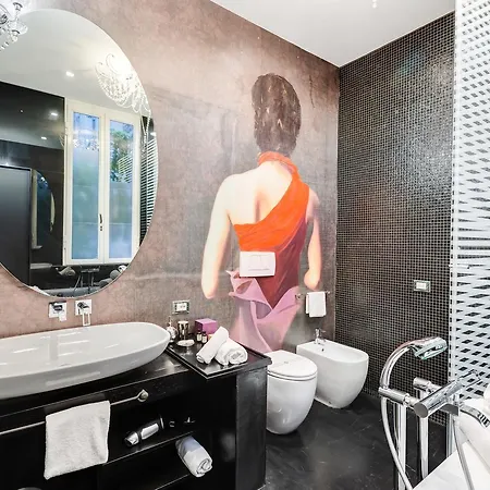 Guest house The French By Oneup Hospitality 2*